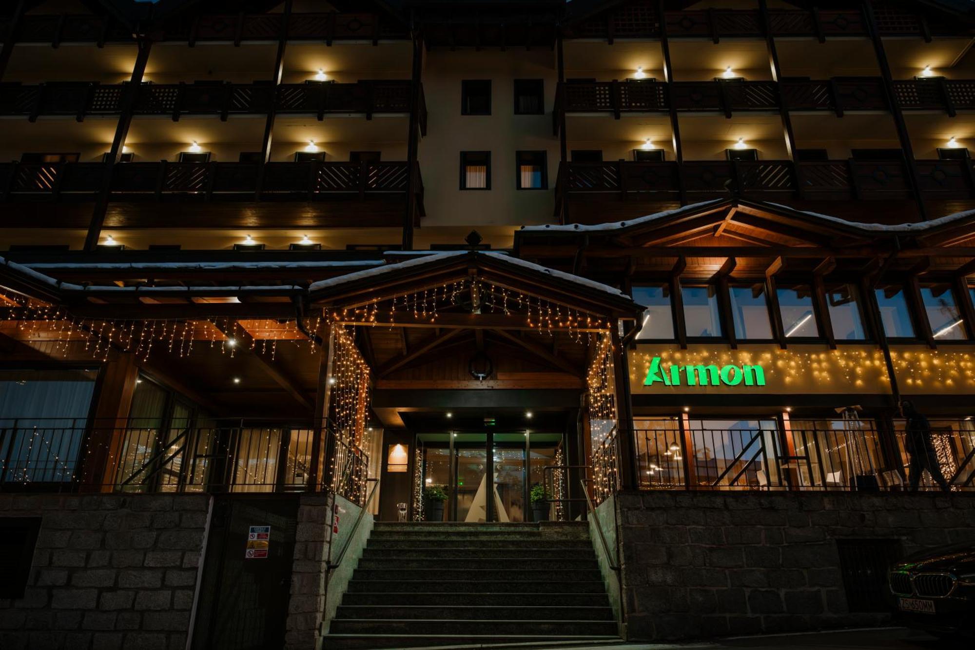 Armon Greenblu Hotel & Wellness Folgarida Exterior photo