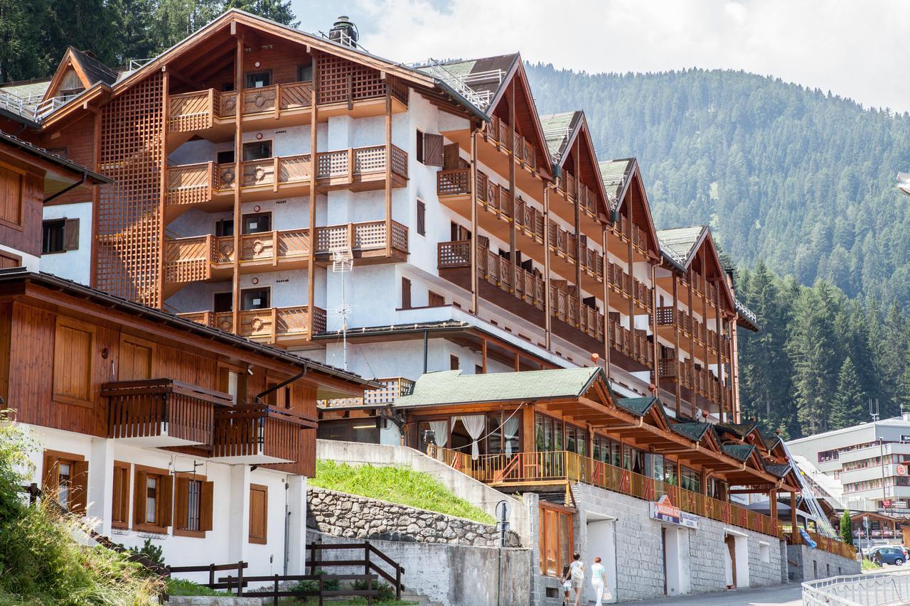 Armon Greenblu Hotel & Wellness Folgarida Exterior photo